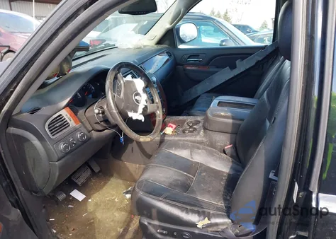 2013 Chevrolet Suburban 1500 Lt from USA, damaged, VIN 1GNSKJE73DR242854